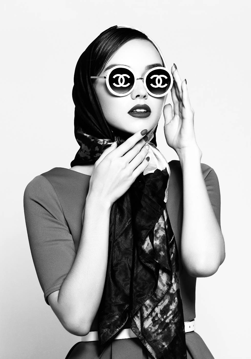 Fashion Sunglasses Poster