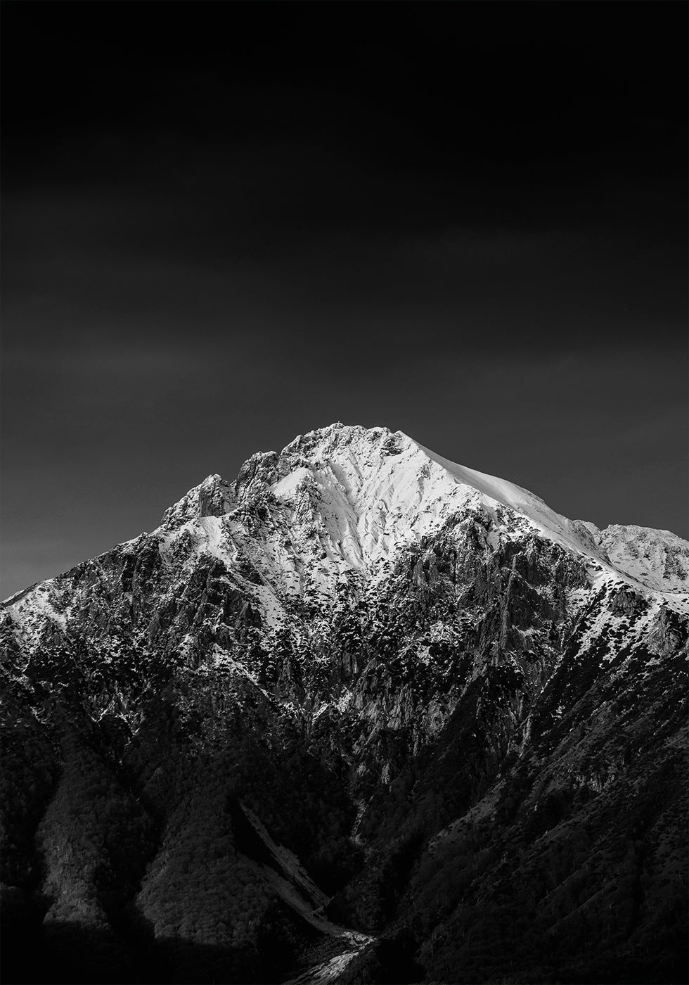 Majestic Snow-Capped Mountain Plakat