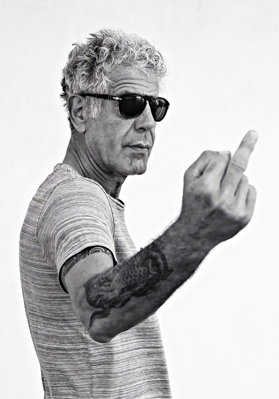 Anthony Bourdain Middle Finger Plakat