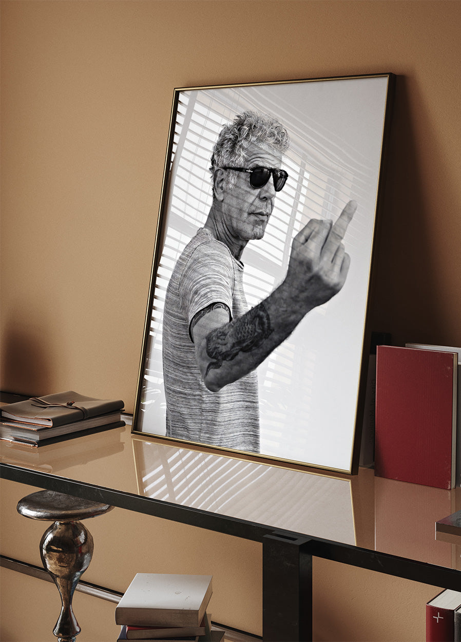 Anthony Bourdain Middle Finger Plakat