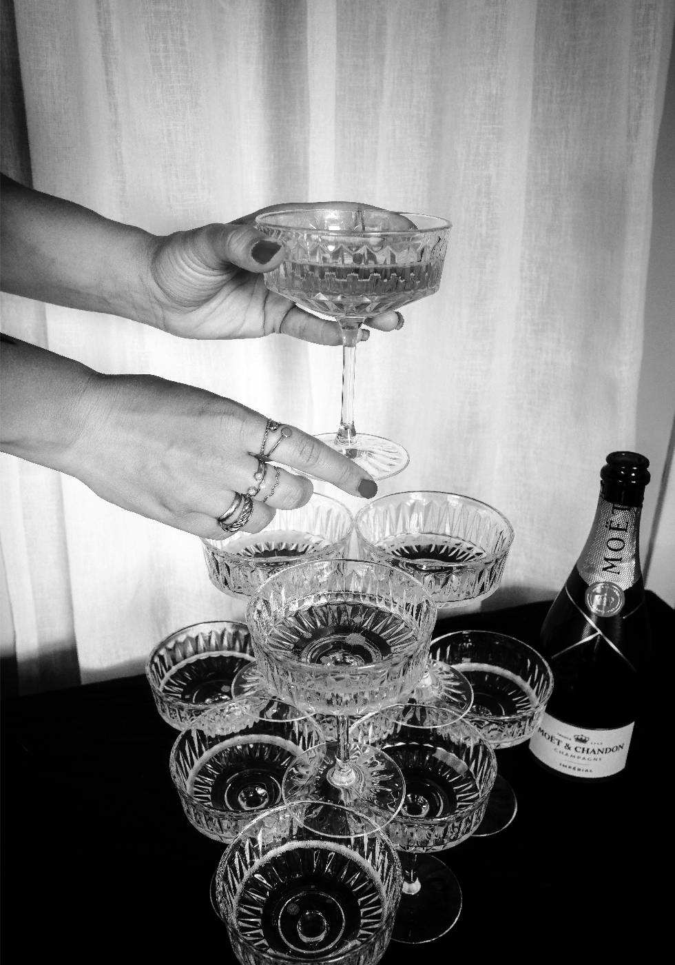 Champagne Glasses Pyramid Plakat