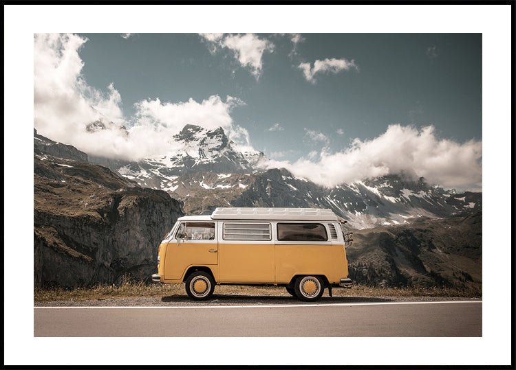 Yellow Van Against Of Mountains Plakat