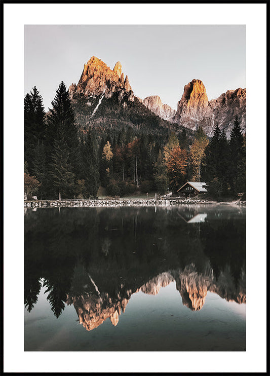 House At The Foot Of A Mountain Near A Lake Plakat